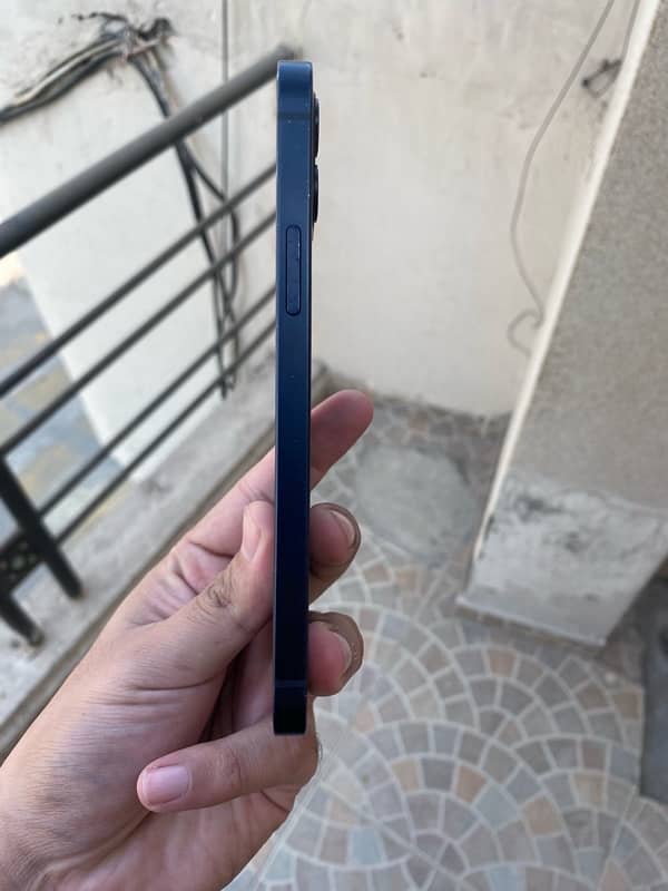 iphone 12 64gb dual pta aproved 3