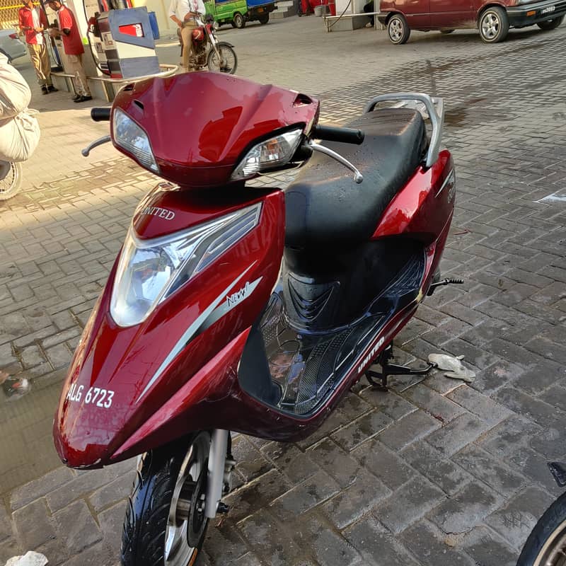 United Scooty 100cc (exchange possible) 6