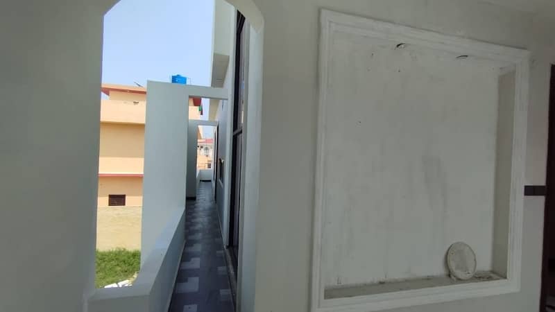 10 Marla House For Sale In Bismillah Housing scheme Manawan Lahore House located in Hussain Block 10 Marla 50 feet road House for sale 19