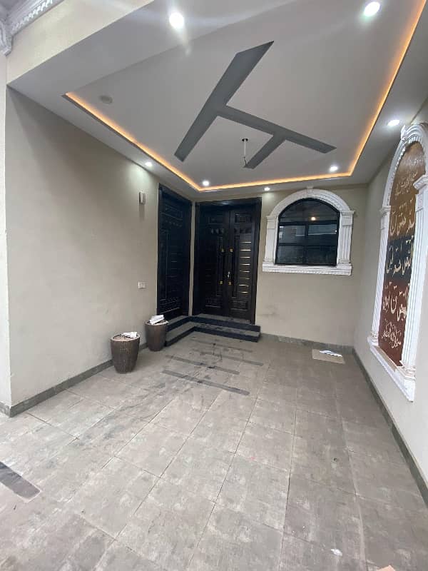 5 Marla House For Sale In Bismillah Housing Scheme Lahore In Very Reasonable Price In A Block House Located On Very Attractive Location Near LGS School Near Market 24/7 Security 2