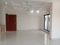 1kanal Brand New Upper Portion with Separate Enterance in Dha Phase 8 Eden City