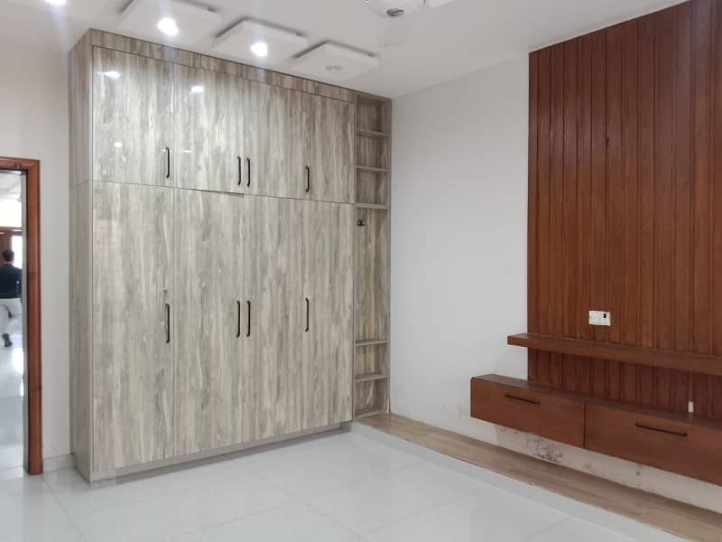 1kanal Brand New Upper Portion with Separate Enterance in Dha Phase 8 Eden City 3