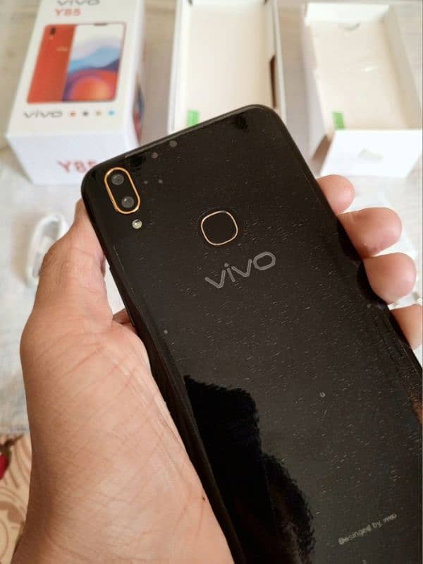 vivo y85 ,complete Box, 03066655410 3