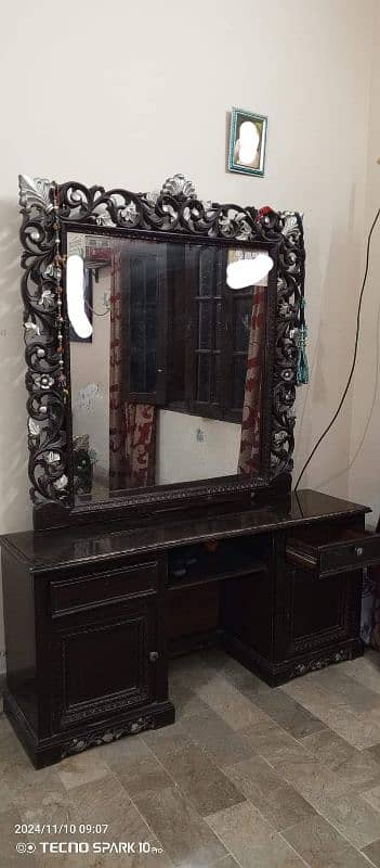 3 door almari and Dressing table 2