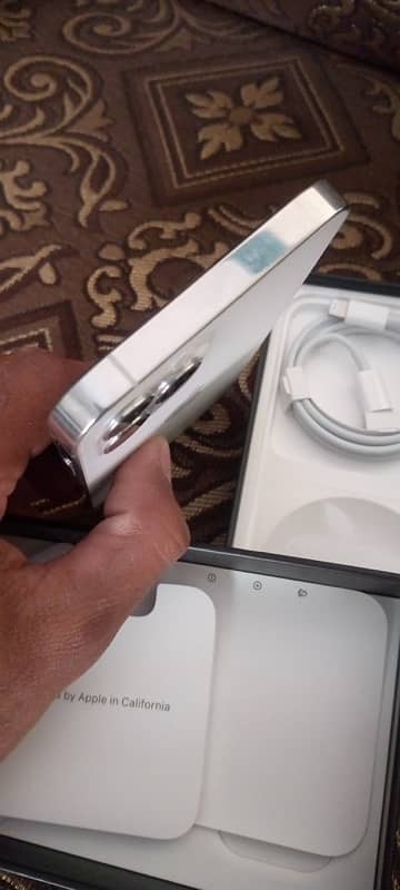 I phone 12 pro 128Gp nonpta 6