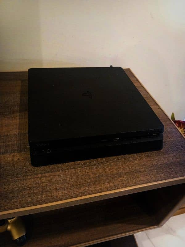 ps4 slim 1 tb 1