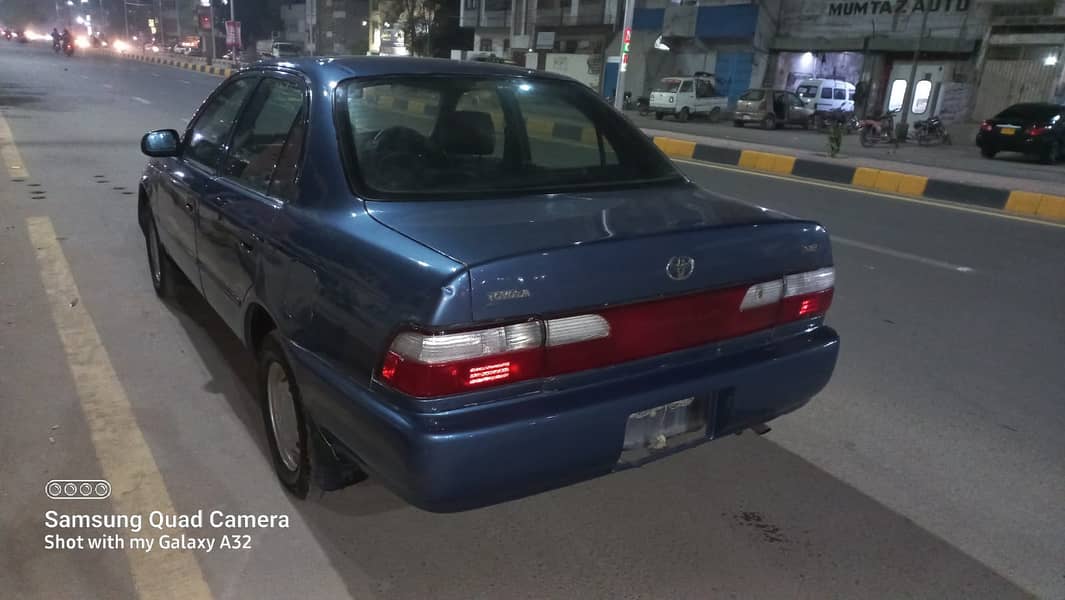 Toyota Corolla XE 2001 7