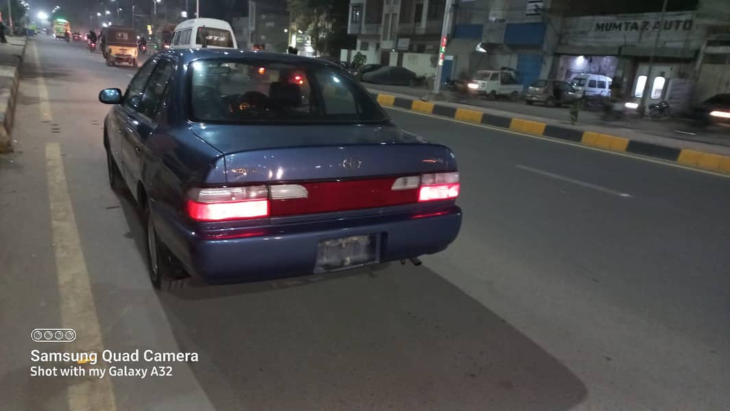 Toyota Corolla XE 2001 9