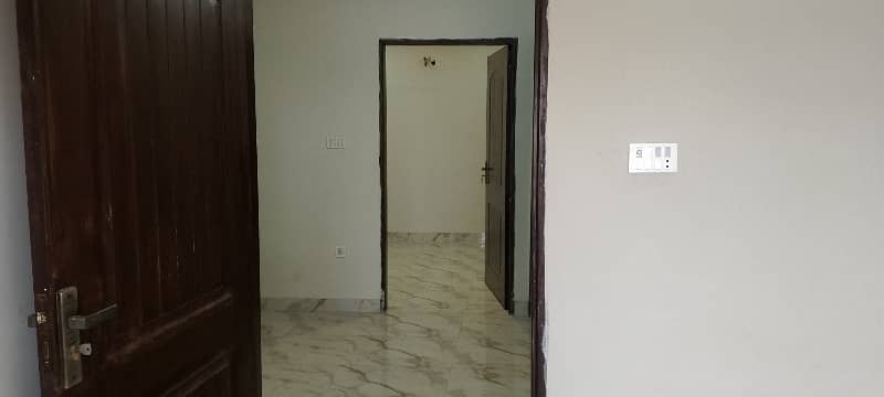 Brand New 4 Marla Falt for rent available with gas near DHA M block 5