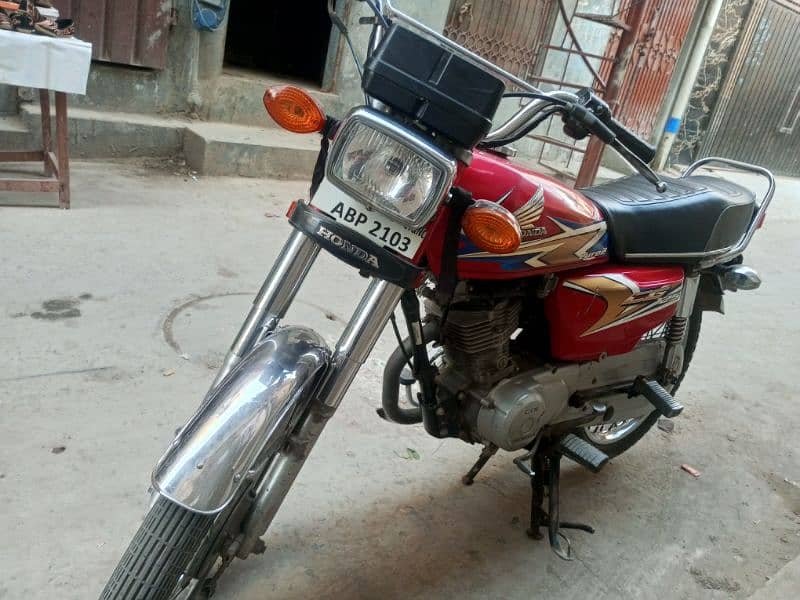 Honda 125   2020 model 1