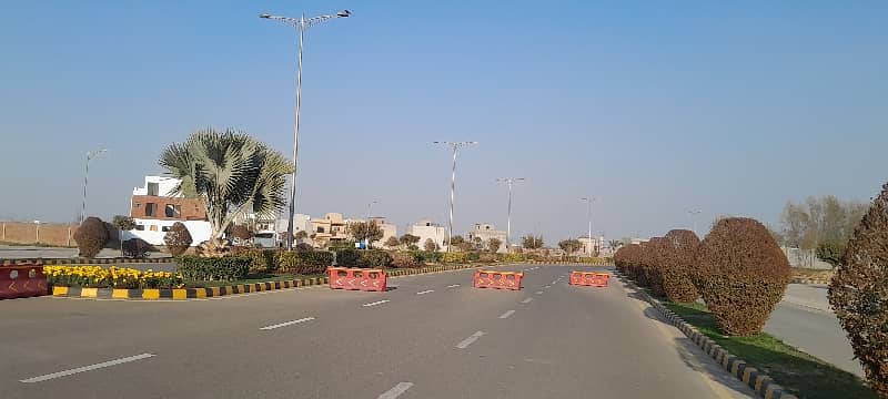 Premium Prime Location 10 Marla Residential Plot Is Available For sale In Lahore 5