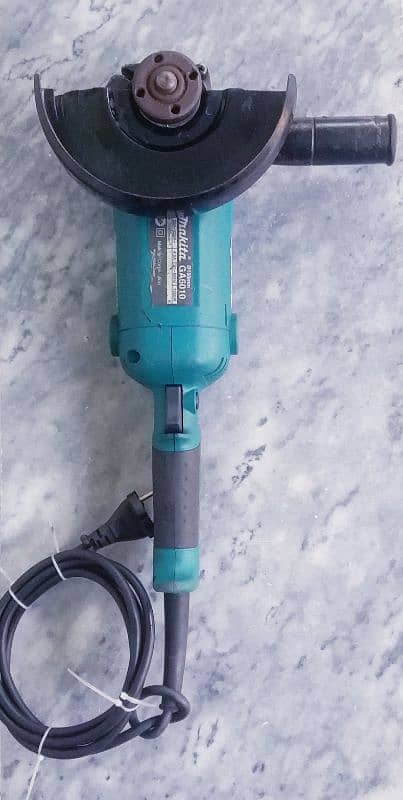 Makita 6inch Grinder 1