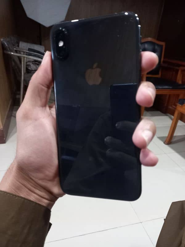 iPhone XS Max 64GB PTA Approved 1