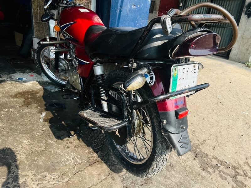 suzuki GS 150 6