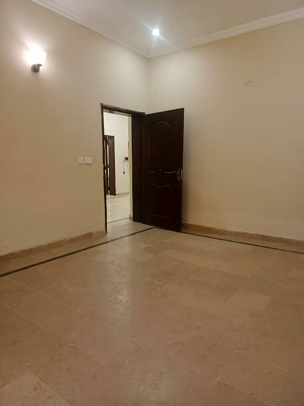 1 KANAL LOWER PORTION AVAILABLE FOR RENT IN VALANCIA HOUSING SOCIETY 12