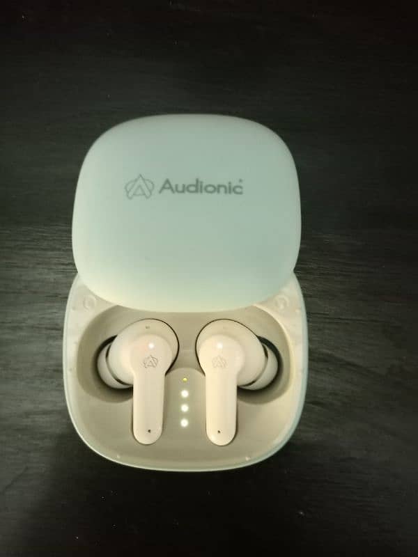 Audionic Airpods 550 (open box/almost new) 6