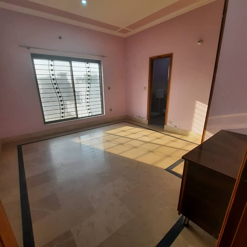 10 MARLA UPPER PORTION AVAILBLE FOR RENT IN TIP HOUSING SOCIETY 5