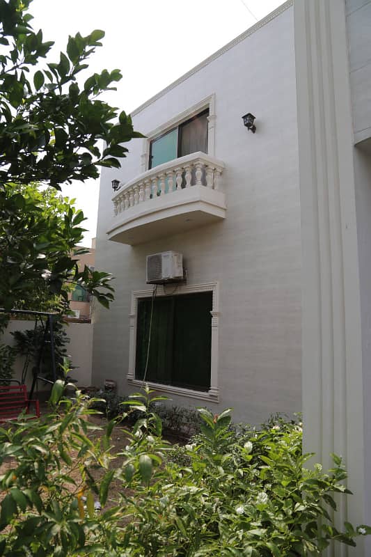 20 Marla Fully Luxury House For Sale In Main Canal Bank Road Izmir Town, Block D, Lahore. 5