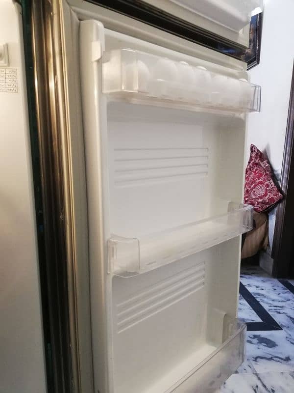 Pel Refrigerator for sale 0