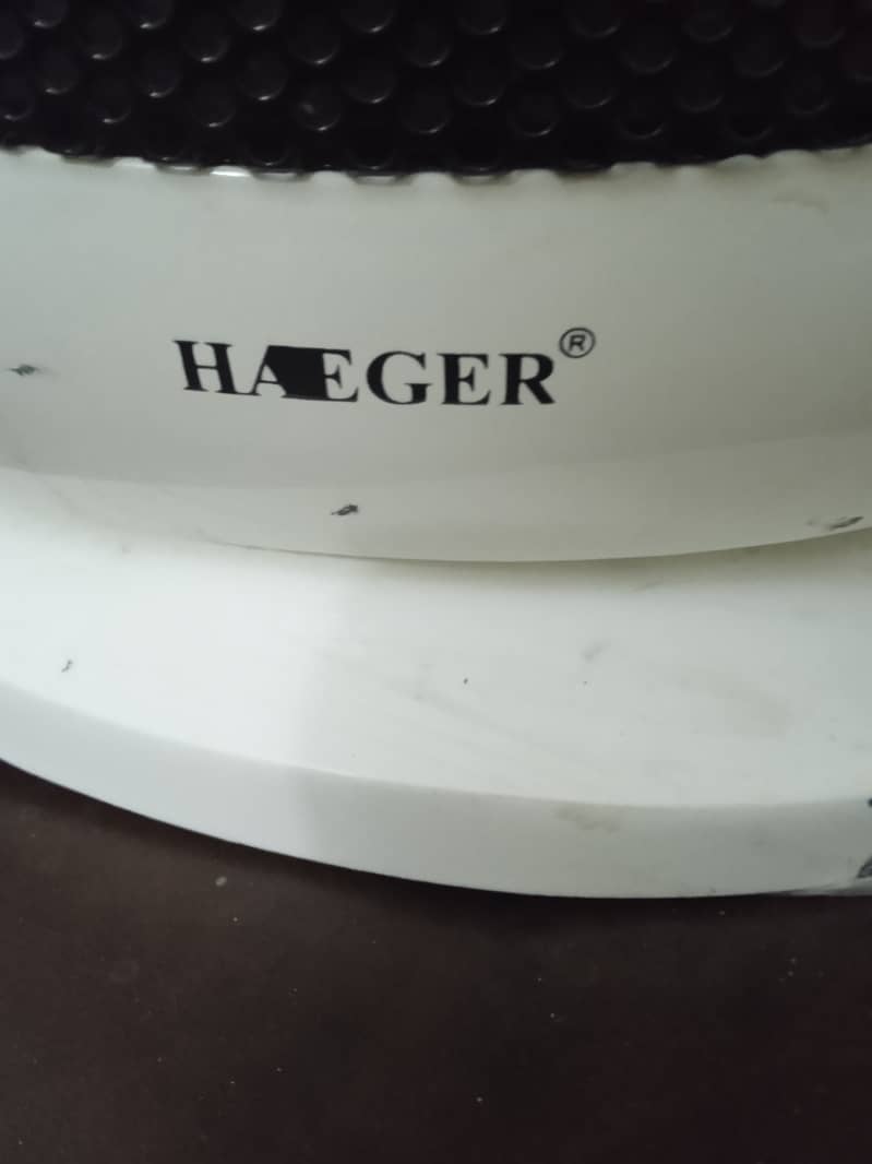 Hagger Brand Fan Heather Very Less Used. Call@03355687630 1