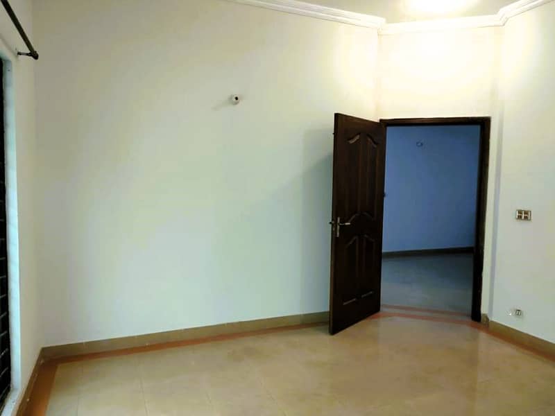 10 Marla Upper Portion On Top Location For Rent in DHA Phase 8 Lahore 8