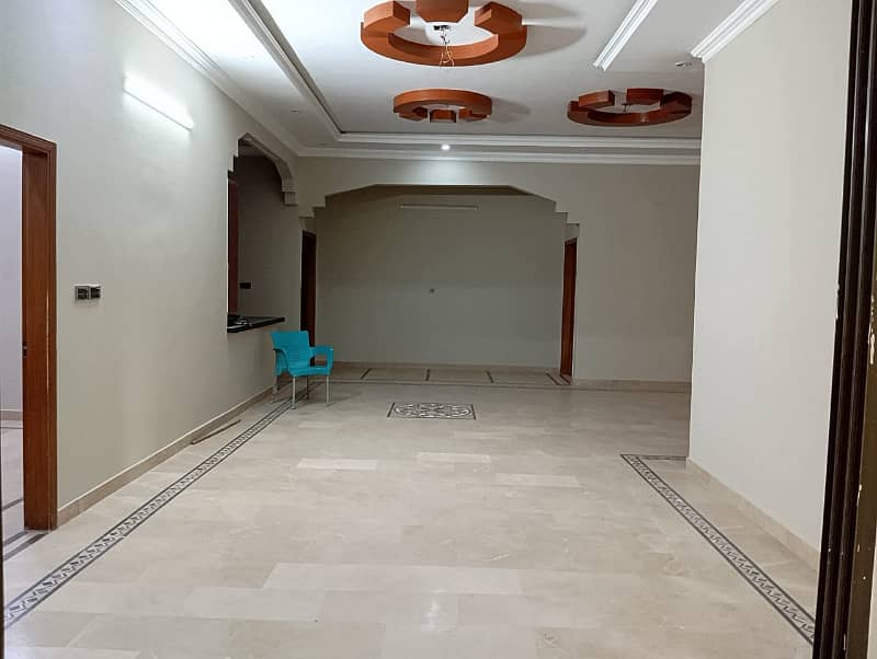 portion available for rent in johar have 3 bed dd in johar 4