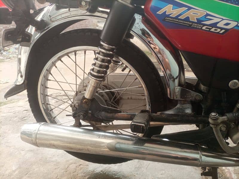 very urgent sale metro 70cc 1