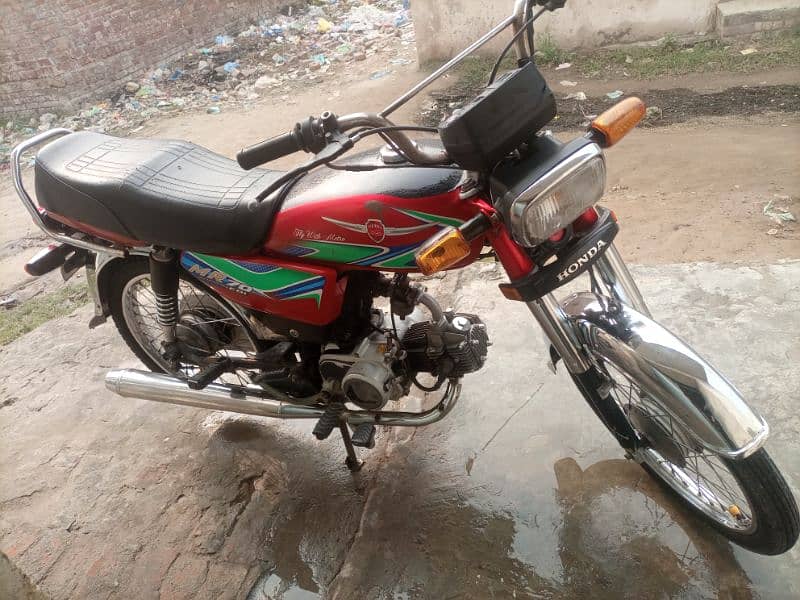 very urgent sale metro 70cc 10