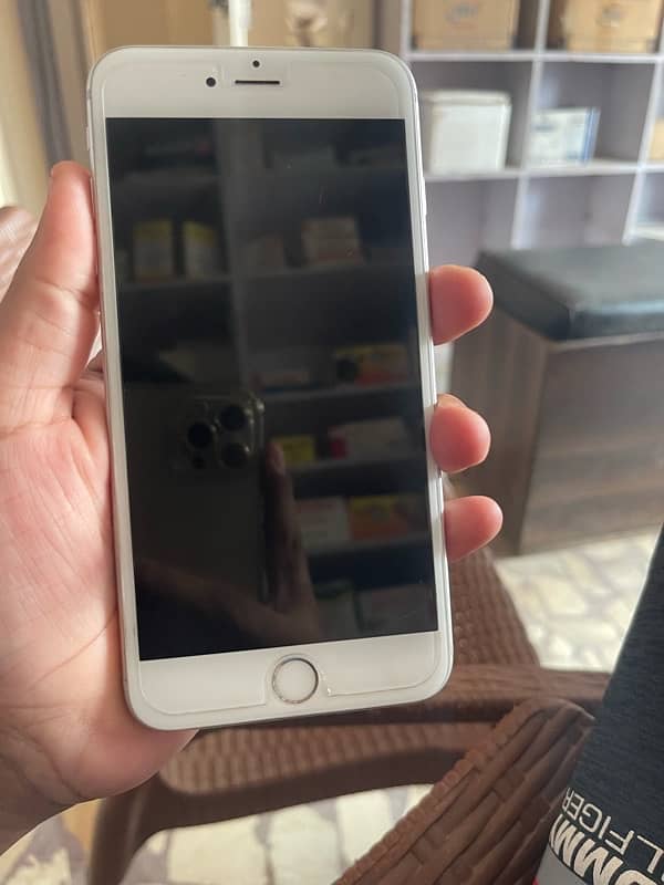 i phone 6s plus pta aproved 16 gb 10/9 condition 6