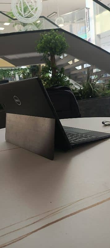 Dell Latitude 0