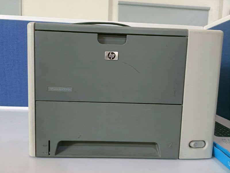 HP Laserjet p3005n 0