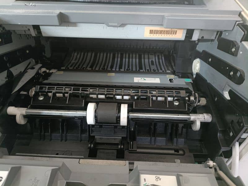 HP Laserjet p3005n 4