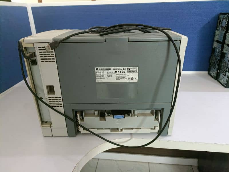 HP Laserjet p3005n 6