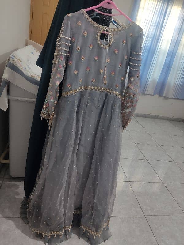 grey maxi 5