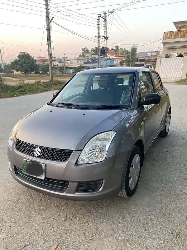 Suzuki Swift Dx 1.3, 13/14, total genuine 11