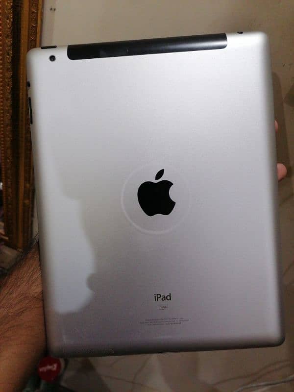 Apple ipad 4 import from UAE good condition 1