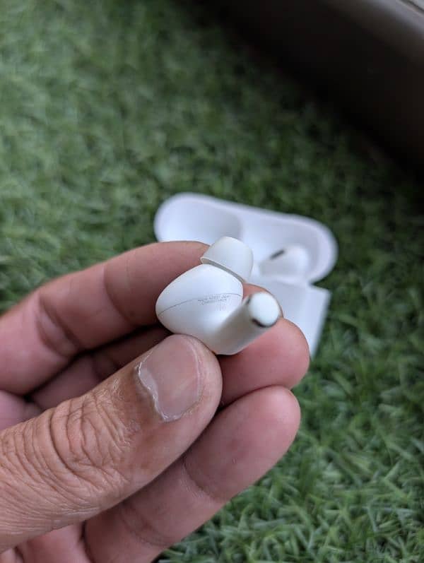 Apple airpods pro 2nd generation 5