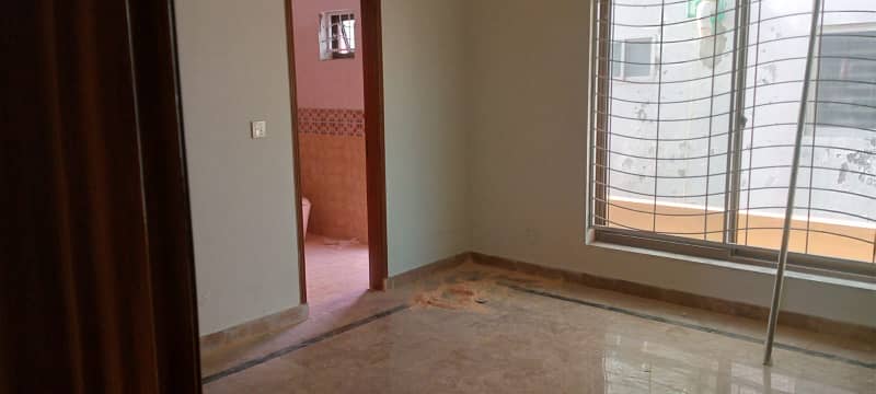 Brand New House FOR RENT Upper Portion 8