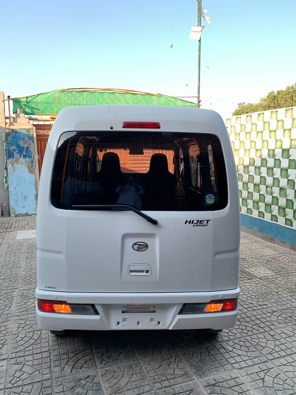 Daihatsu Hijet 2019 3