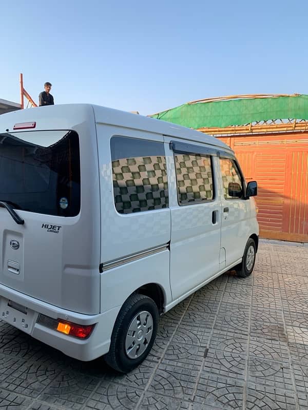 Daihatsu Hijet 2019 4