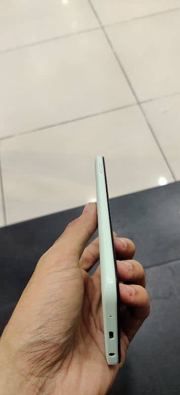 Redmi A2+ 3