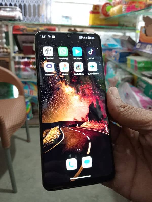 Realme c63 with full box 10/10 2