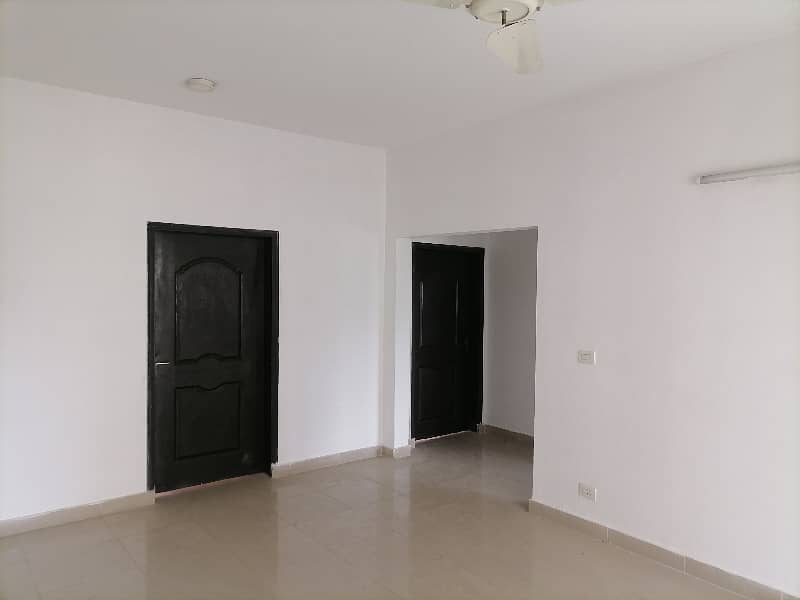 Beautifully Constructed Flat Is Available For rent In Askari 10 2