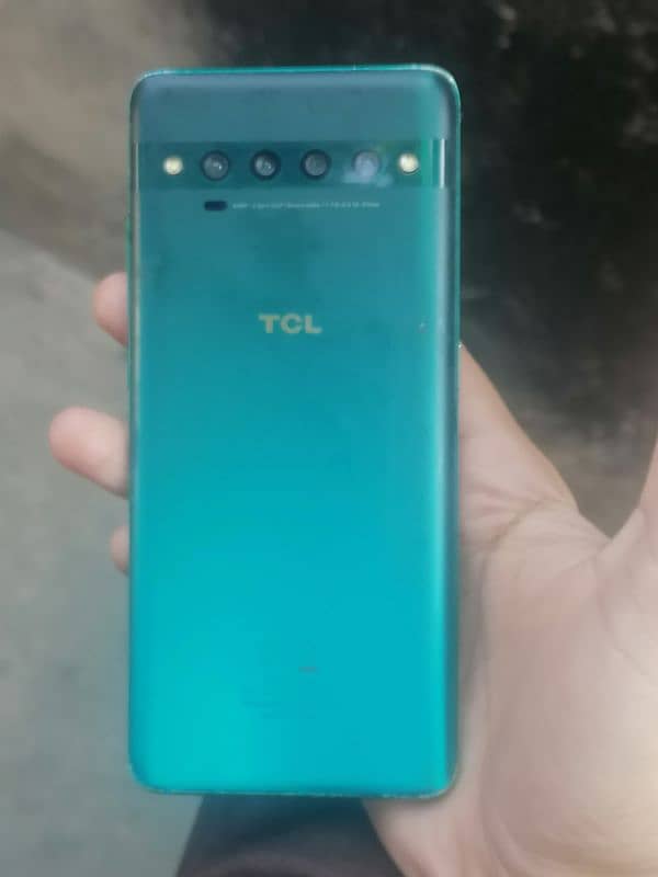 TCL 10 Pro 6/128 . .  10/10 condition PTA approved. 4