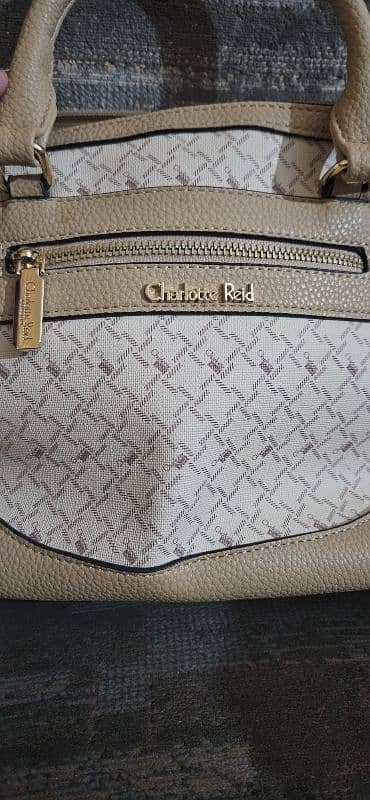 Charlotte Reid Hang bag 3