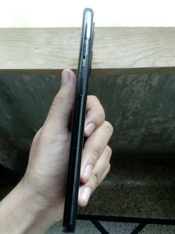 OnePlus 9pro Lush Condition 2