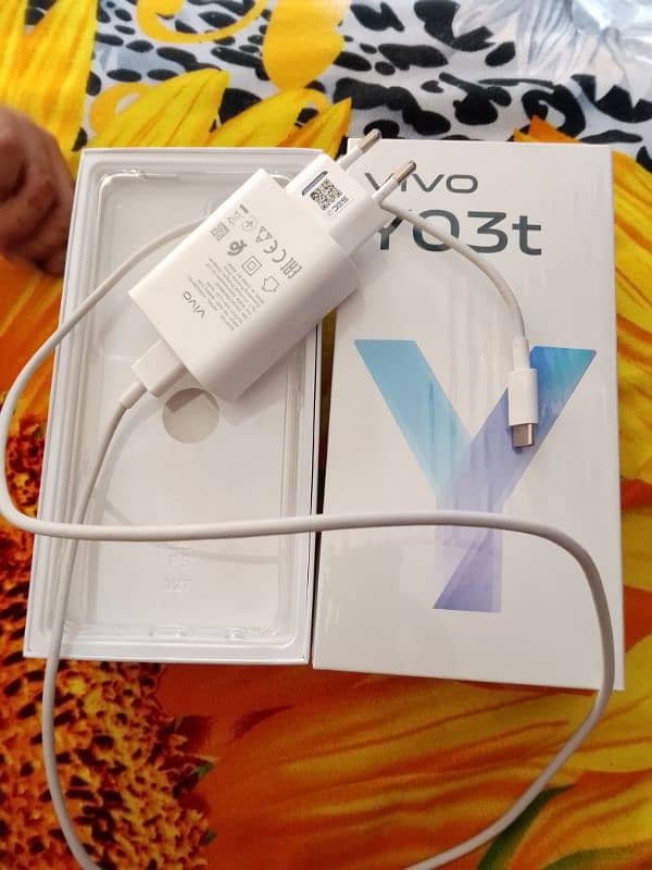 Vivo Y03t 4