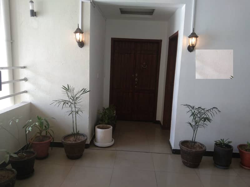 10 Marla Underground Parking 4rth Floor Flat Available For Sale 14