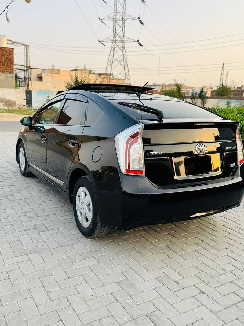 Toyota  Prius GS Edition 2010 Model 2015 Import 8