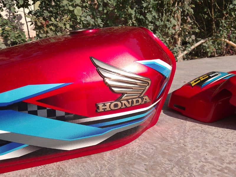 Honda 125, 2024 Model (Tenki and side covers) 2